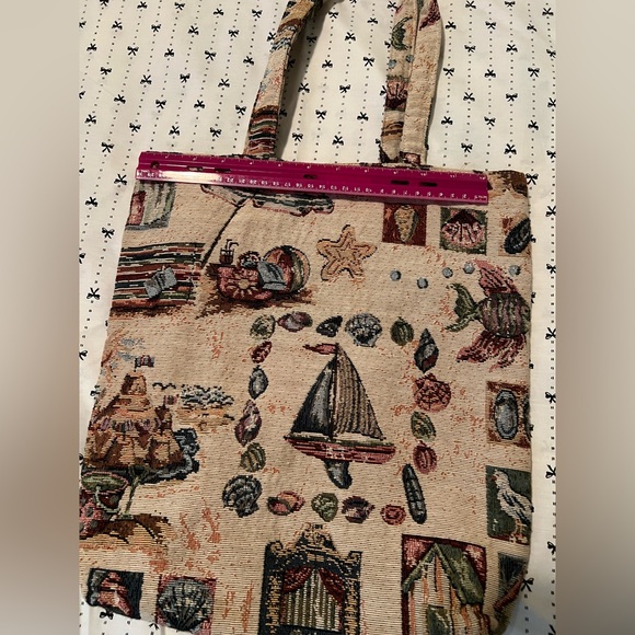 Tote - Picture 3 of 4